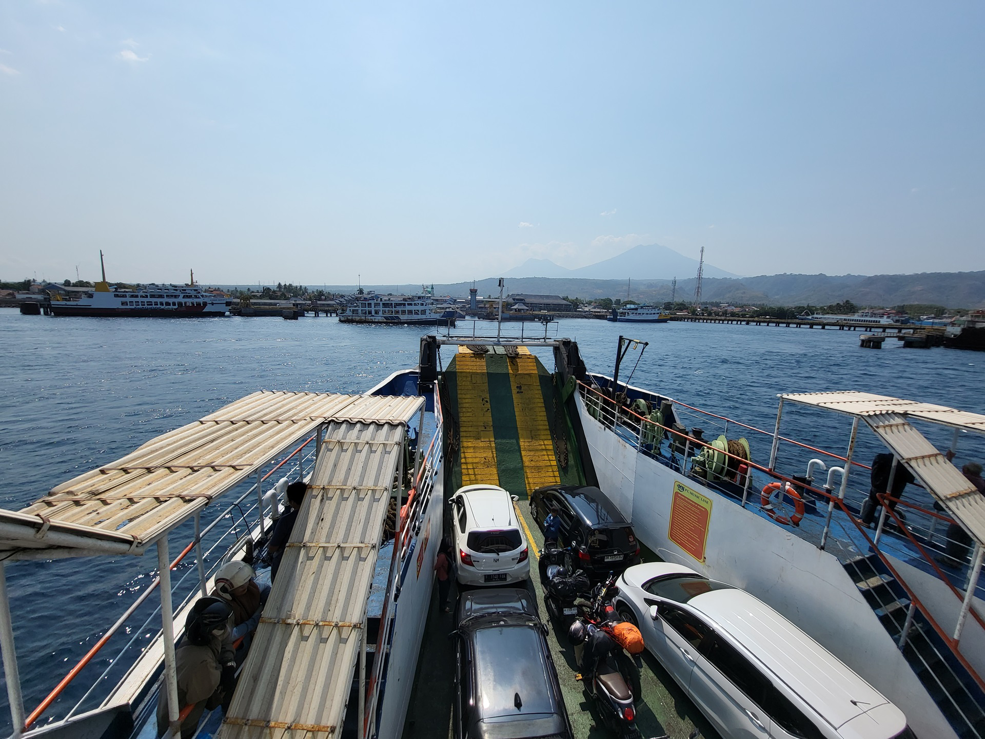 On quitte le port de Gilimanuk