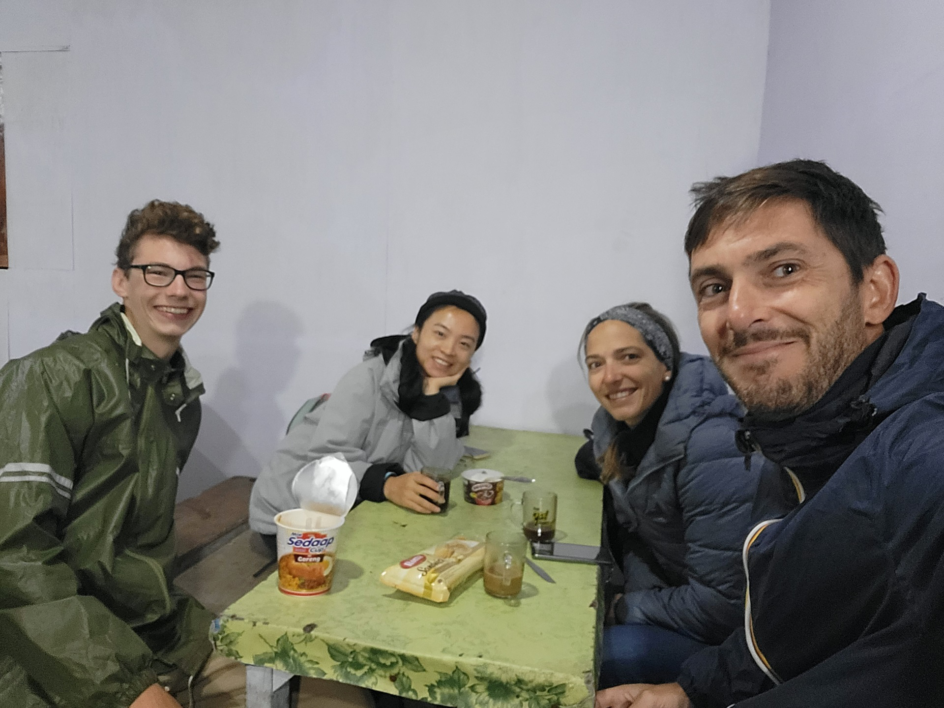 Petit dej avec Leon et Aliki.