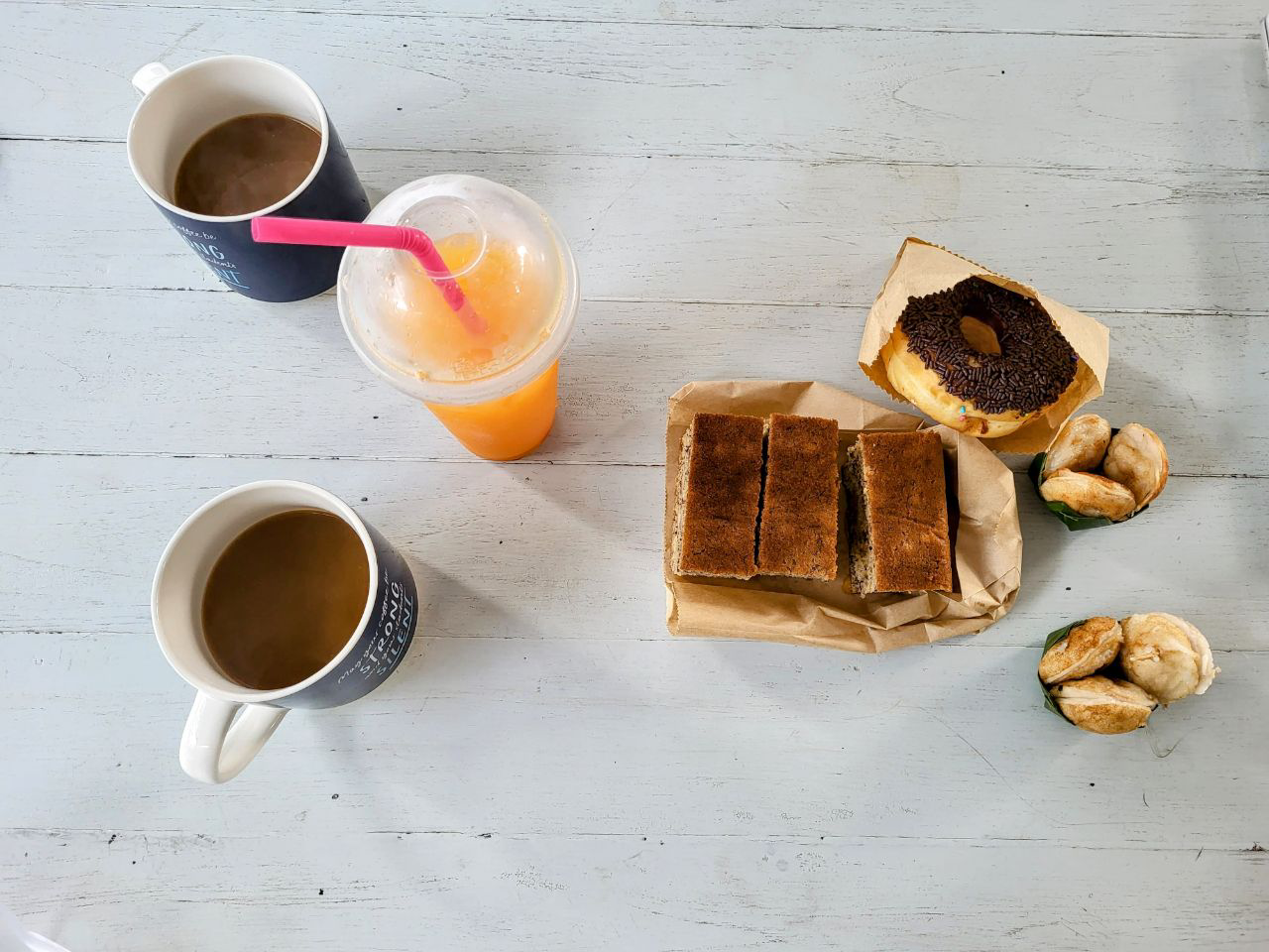 Miam les petits dejs (surtout les pancakes coco)