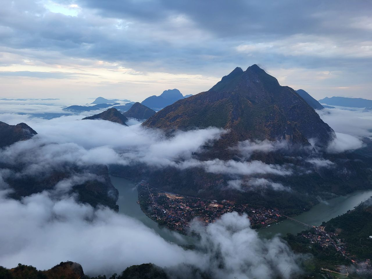 C'est quand même beau un réveil avec cette vue.